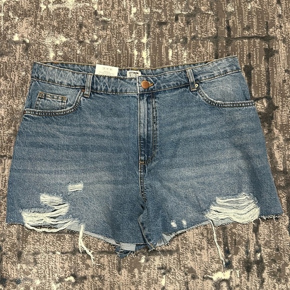 Cotton On Pants - Cotton On Curve A-Line High Rise Denim Short- Size 12